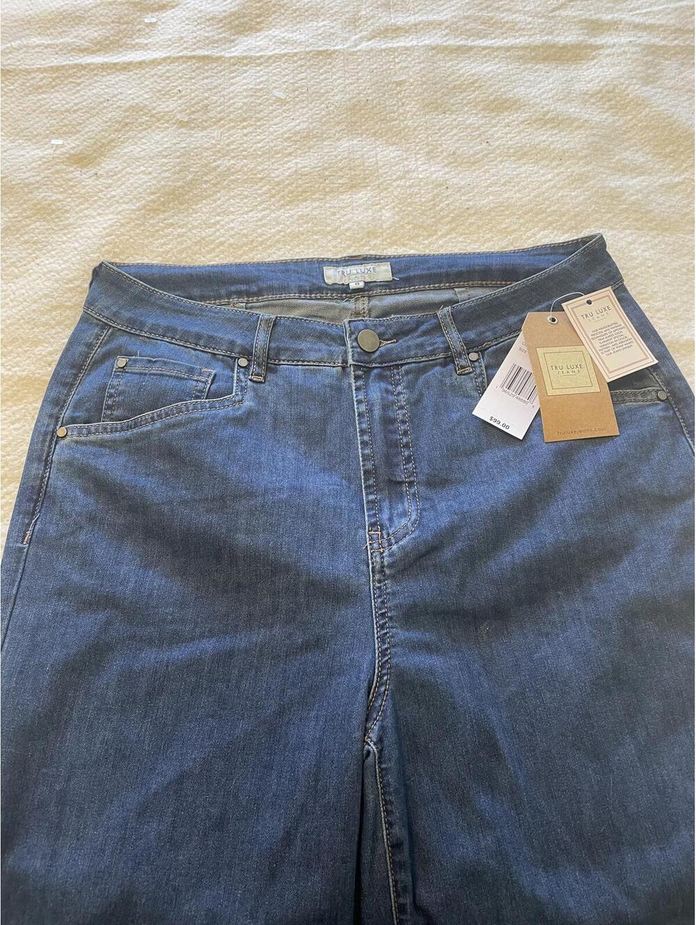Tru Luxe wide leg jeans NWT size 8